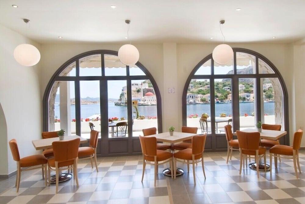 Megisti Hotel Bagian luar foto