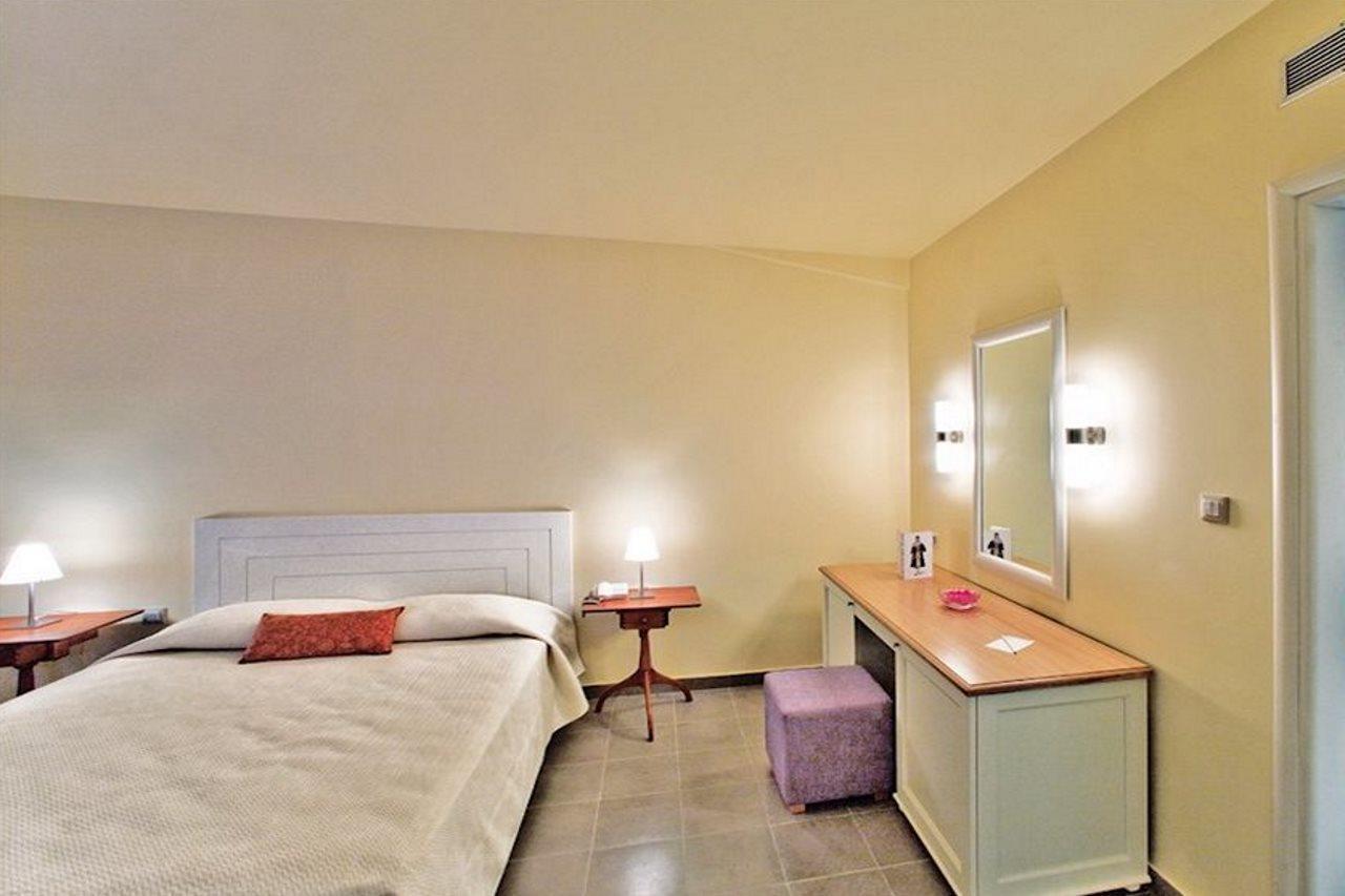 Megisti Hotel Bagian luar foto